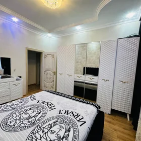 In nan 180.0 m² house with 4.0 rooms is for sale - Image 6