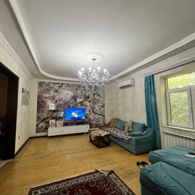 In Binəqədi rayonu 155.0 m² house with 4.0 rooms is for sale - Image 4