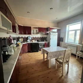 In Binəqədi rayonu 155.0 m² house with 4.0 rooms is for sale - Image 8