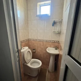 In Binəqədi rayonu 155.0 m² house with 4.0 rooms is for sale - Image 10
