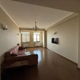 In Baku 150.0 m² apartment is for rent - Image 3