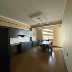 In Baku 150.0 m² apartment is for rent - Image 8
