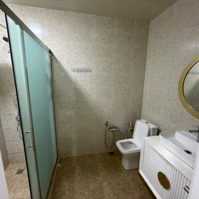 In Baku 150.0 m² apartment is for rent - Image 10