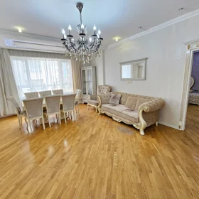 In Səbail rayonu 100.0 m² apartment is for sale - Image 5