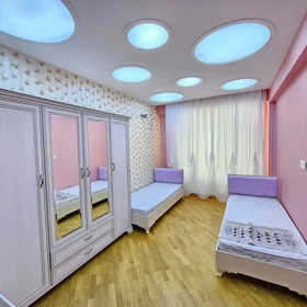 In Səbail rayonu 100.0 m² apartment is for sale - Image 6