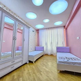 In Səbail rayonu 100.0 m² apartment is for sale - Image 7