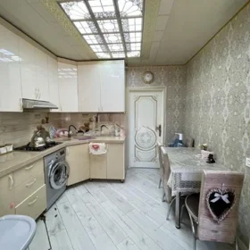 In Baku 60.0 m² apartment is for rent - Image 3