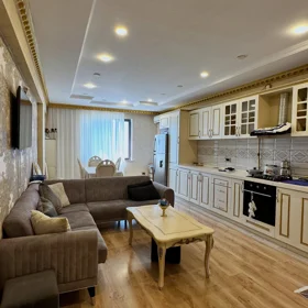 In Baku 280.0 m² apartment is for rent - Image 6
