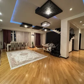 In Baku 160.0 m² apartment is for sale - Image 6