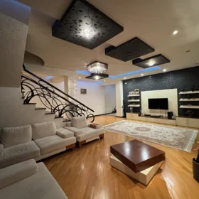 In Baku 160.0 m² apartment is for sale - Image 7