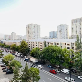 In Baku 180.0 m² apartment is for sale - Image 4