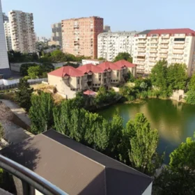 In Baku 180.0 m² apartment is for sale - Image 5