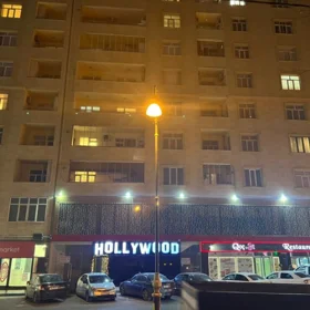 In Səbail rayonu 70.0 m² apartment is for sale - Image 9