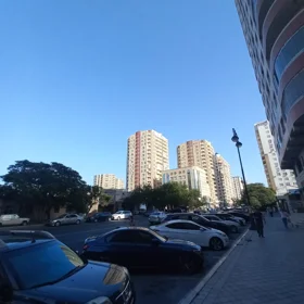 In Baku 212.0 m² apartment is for sale - Image 9