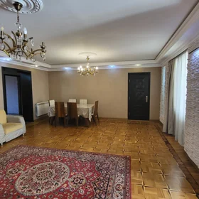 In Baku 110.0 m² apartment is for sale - Image 5