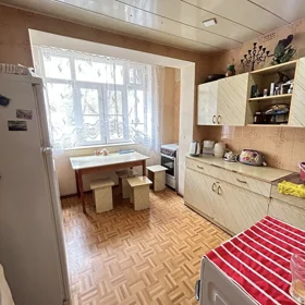 In Baku 100.0 m² apartment is for sale - Image 5