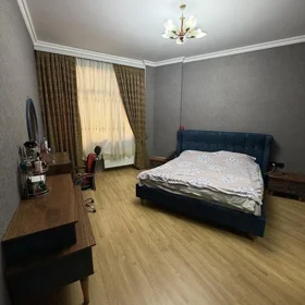 In Baku 150.0 m² apartment is for rent - Image 4