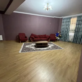 In Baku 150.0 m² apartment is for rent - Image 10