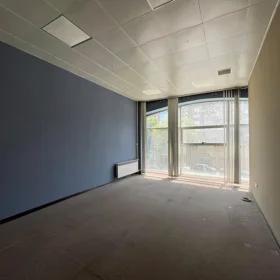 In Baku 1600.0 m² commercial is for rent - Image 2