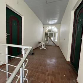 In Baku 210.0 m² house with 8.0 rooms is for sale - Image 9