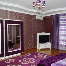 In Baku 150.0 m² apartment is for rent - Image 3