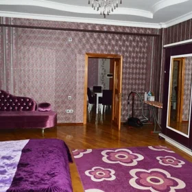 In Baku 150.0 m² apartment is for rent - Image 10