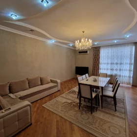In Baku 103.0 m² apartment is for sale - Image 4