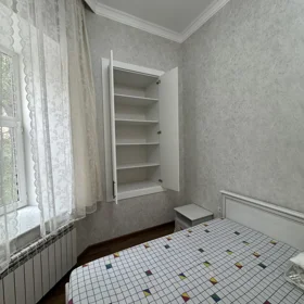 In Baku 100.0 m² apartment is for rent - Image 8