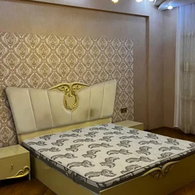 In Baku 150.0 m² apartment is for rent - Image 5