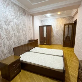 In Baku 150.0 m² apartment is for rent - Image 7