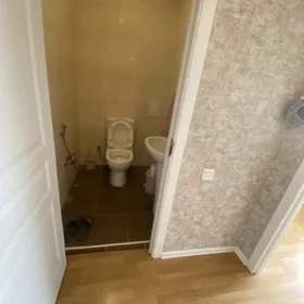In Baku 80.0 m² apartment is for rent - Image 9