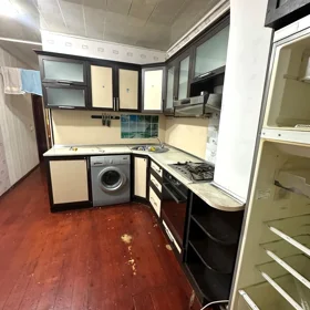 In Baku 90.0 m² apartment is for rent - Image 8