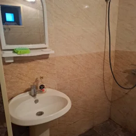 In Binəqədi rayonu 40.0 m² house with 1.0 rooms is for rent - Image 10