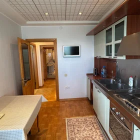 In Baku 130.0 m² apartment is for sale - Image 4