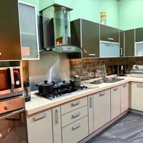In Baku 140.0 m² apartment is for rent - Image 2