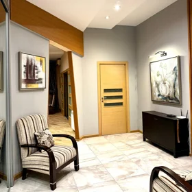 In Baku 140.0 m² apartment is for rent - Image 9