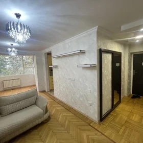 In Baku 70.0 m² apartment is for rent - Image 2