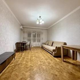 In Baku 90.0 m² apartment is for rent - Image 3