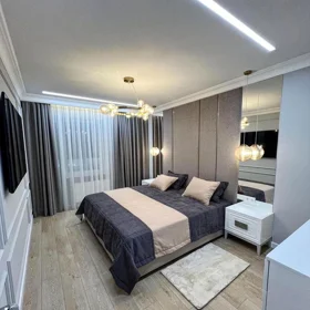 In Baku 210.0 m² apartment is for sale - Image 4