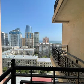 In Baku 250.0 m² apartment is for sale - Image 3