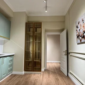 In Baku 77.0 m² apartment is for sale - Image 4