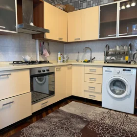 In Baku 80.0 m² apartment is for rent - Image 4