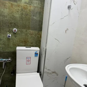 In Baku 80.0 m² apartment is for rent - Image 6