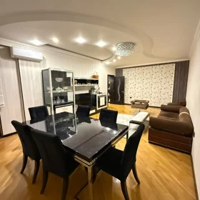 In Baku 105.0 m² apartment is for rent - Image 9