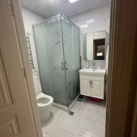 In Baku 90.0 m² apartment is for rent - Image 2