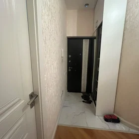In Baku 90.0 m² apartment is for rent - Image 8