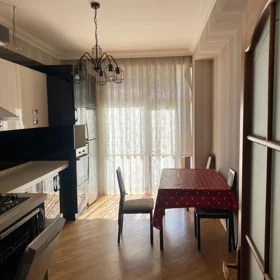 In Baku 100.0 m² apartment is for sale - Image 4