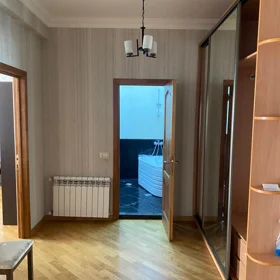 In Baku 100.0 m² apartment is for sale - Image 5
