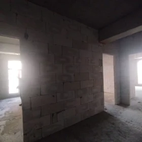 In Baku nan m² apartment is for sale - Image 8
