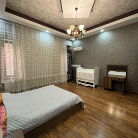 In Baku 170.0 m² house with 4.0 rooms is for sale - Image 8